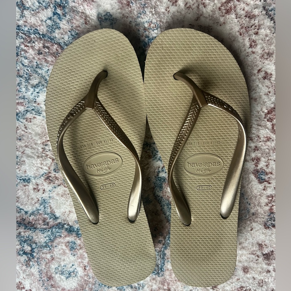 Havaianas high flip flops